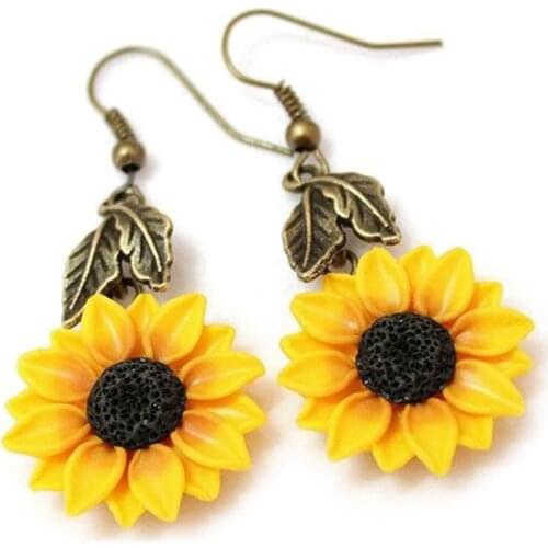 Daisy Sunflower Earrings Jewelry For Women Fashion Retro Style Simulation Flower Summer Holiday Bohimian Earrings for Moms Gift