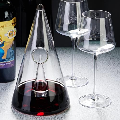 750ml Pyramid Waterfall Red Wine Pourer Glass Decanter Brandy Decant Jug Bar Champagne Water Bottle Drinking Glasses Gifts