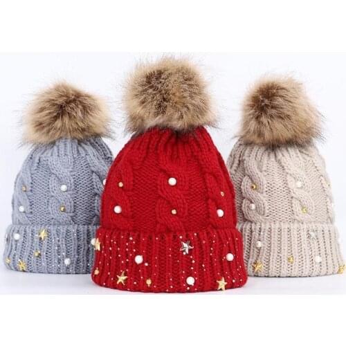 Women Casual Fashion Hair Ball Knitted Hat Female Autumn Winter Five-Pointed Star Rivet Beanie Thickened Warm Cap Skull Bone
