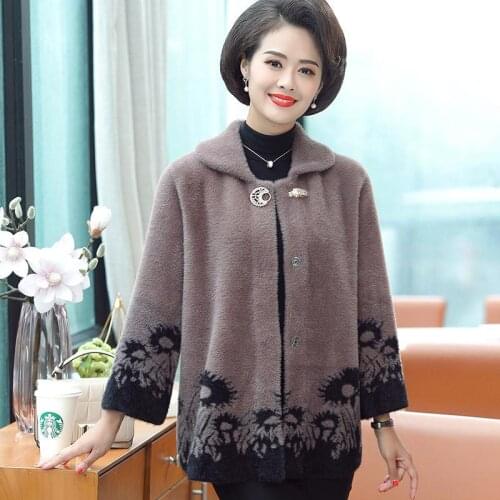 Women 2020 Autumn Winter Middle-aged Women Cashmere Sweater Cardigans Imitation Water Velvet Thick Warm Coat Plus Size 4XL G529
