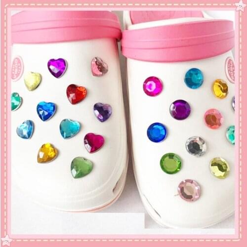 Crystal Shoes with Acrylic Diamond Croc Charms for Jibz Heart-shaped Style (1pcs)