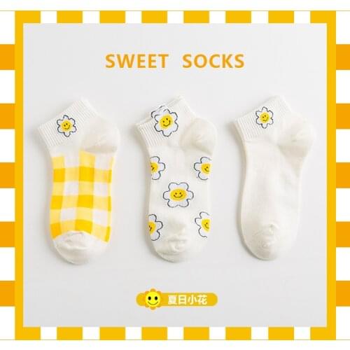 New Socks Women Summer Cotton White Yellow Flowers High Quality Harajuku Japanese Fashion Kawaii Girls Cute Crew Socks