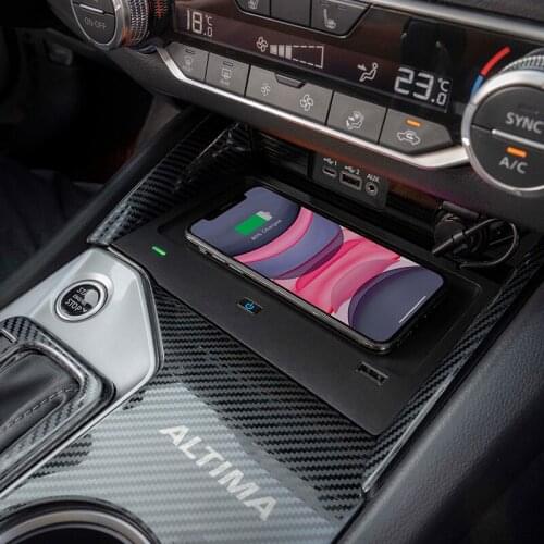 Car Wireless Charger for 2019-2020 Nissan Alitima 10w Phone Charger applicable for IPhone Samsung Huawei Mi Phone Accessories