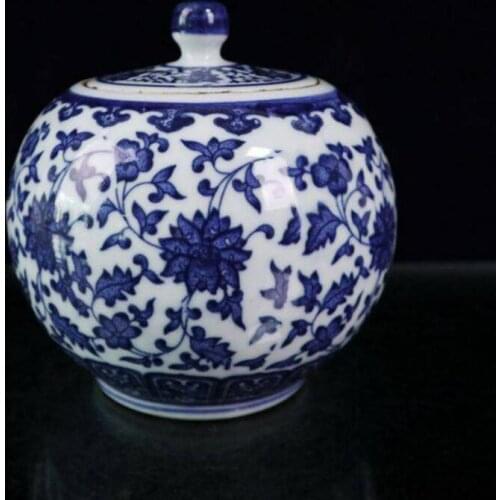 China seiko Blue and white ceramic Jar crafts statue