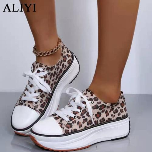 2021 New Sandals Women Summer Bohemia Style Clip Toe Bling Crystal Ladies Wedge Shoes Elastic Band Female Casual Rome Gladiator