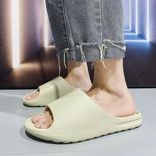 Off-Bound Summer Men Slippers Outdoor Clogs Beach Sandals Flip Flips White Quick Dry Massage Indoor Home Shoes Bathroom Slides