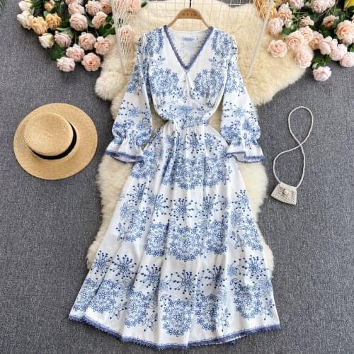 2021 Autumn Holiday Vinatge Blue Printed Flower Dress Women Long Flare Sleeve V Neck Lace Trims Evening Party Robe Vestidos