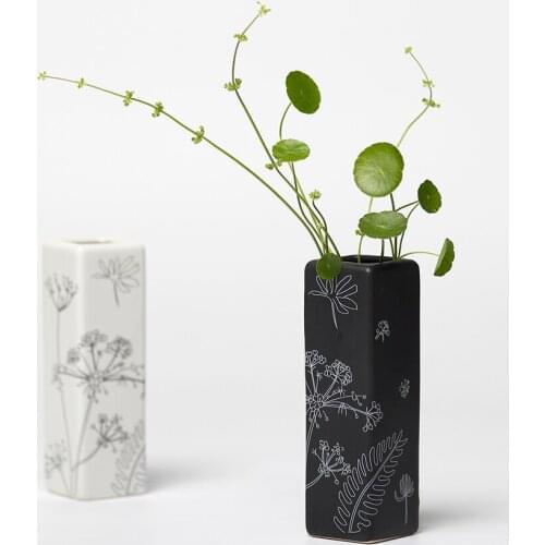 Creative Adornment flower Vase Black White Square Small Vase Desk Furnishings Ceramic Storage Water Vase Best Gift For Parents
