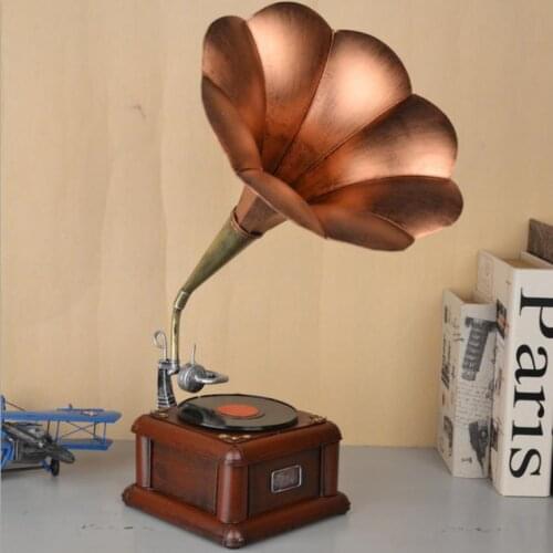 Metal Vintage Gramophone Sculpture/statue Vintage Record Player Model Home, Office, Club Bar, Loft Decorations/Home decoration