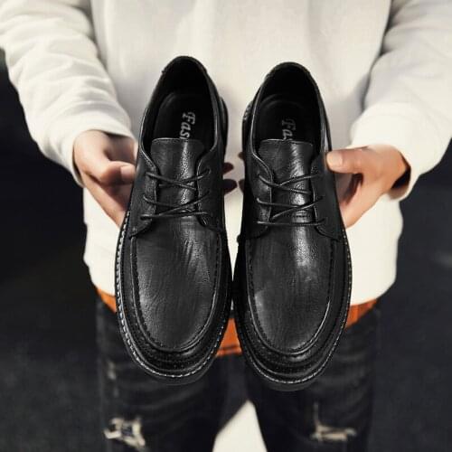 Men Leather Shoes Fashion Outdoor Casual Driving Shoes Loafers Shoes Handmade Soft Breathable Moccasins Flats Lace Up Footwear