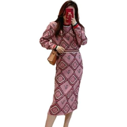 Womens Suit 2021 Autumn And Winter Korean Version New Jacquard Round Neck Sweater Knit Sweater + Womens Skirt Two-Pieces Suit