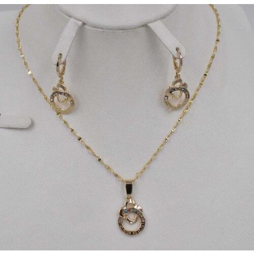 2018 NEW unique gold necklace collocation fashion circular pendant earrings jewelry for women in Dubai