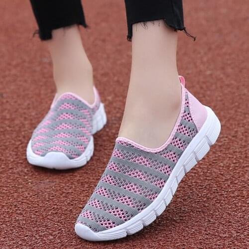 Sooneeya Slip-On Woman Walking Sports Shoes 2020 Summer Breathable Mesh Running Shoes for Women Soft Loafers Flats Pink Sneakers