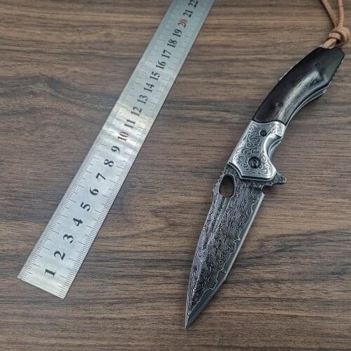 VG10 Damascus Steel Folding knife Handmade forged knife 60HRC Red sandalwood handle Portable Pocket knife Sharp Outdoor Tools