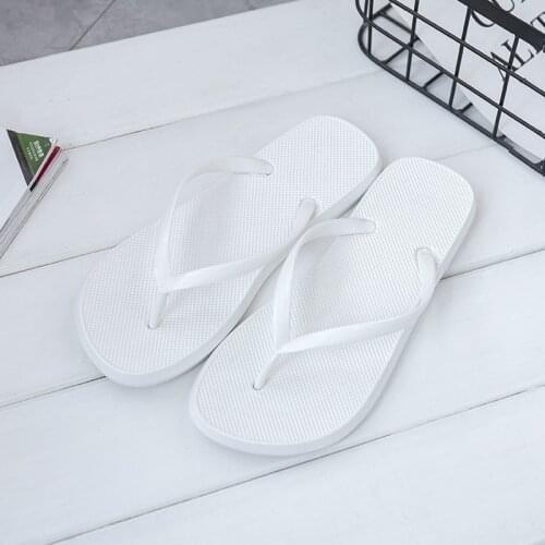 Flip Flops Men Beach Summer Slippers Casual Men Fashion Shoes Mens Slippers Outdoor Flat Shoes for Men Bedroom Slippers New