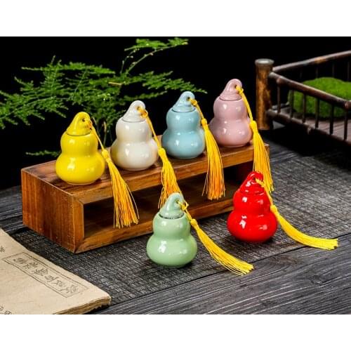 Hot selling Hot style mini pet urn porcelain souvenir animal cremation cat dog bird ash long stored solid color ceramic artwork