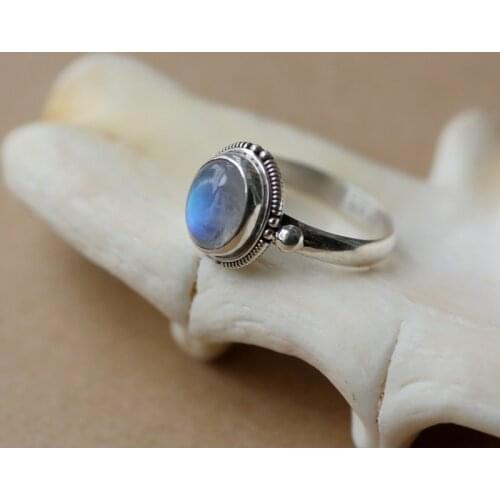 Su Causeway Jogging India Nepal Handmade 925 Silver Inlaid Moonstone Ring