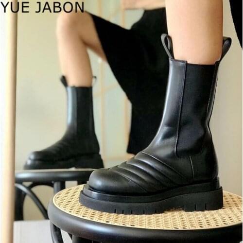 2020 Black Women Chelsea Boots Genuine Leather Stylish Ankle Boots New Fashion Warm Flat Botas Mujer Ladies Slip-on Short Bootie