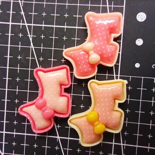 1pcs/lot Resin flat back lovely dog 28mm Ornaments Micro landscape Ornaments Creative Home Gardening Decorations