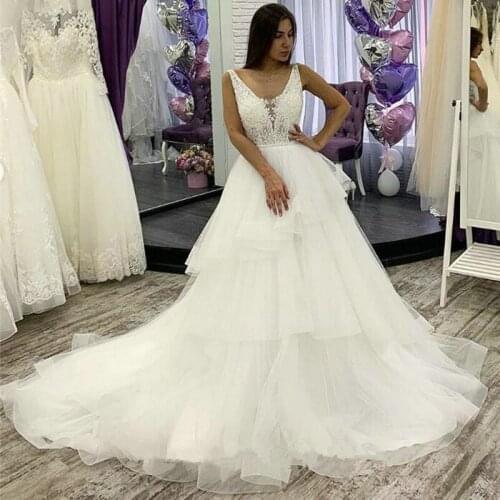 New Arrival Sexy Backless Wedding Dresses Appliques Tiered V-Neck Vestidos de Noivas Custom Made Court Train vestido novia