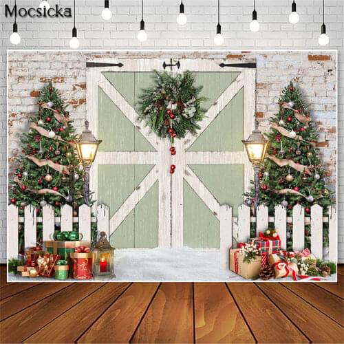 Christmas Winter Snow Backdrops For Christmas Tree Fence Vintage Wooden Door Decor Photographic Studio Photo Backgrounds Props