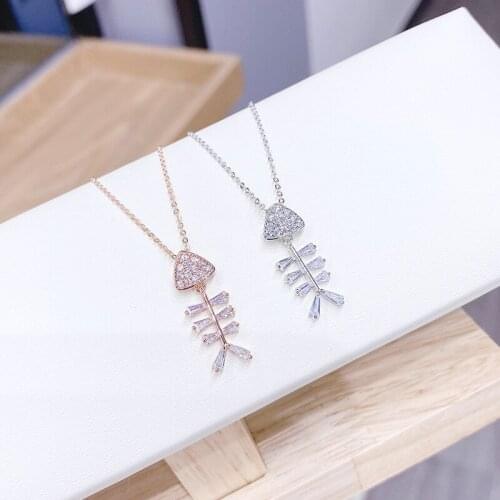 BOTU Simple Japanese and Korean New Personalized Pendant Female Necklace Micro Rhinestone Zircon Fishbone Necklace for Women