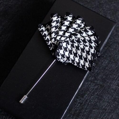 High Quality Pocket Towel Flower Brooch Mens Suit Shirt Lapel Pin Wedding Bridegroom Brooches for Men Jelwery Accessories