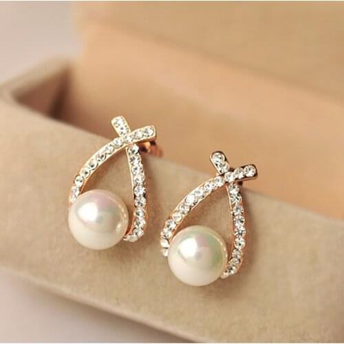 30 pairs/lot Simulated Pearl Stud Earrings Woman Hollow Gold Color Crystal Zircon Rhinestone Earring Ear Jewelry Pendientes