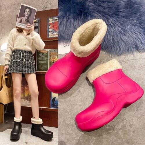 Rain Boots Non-slip Thick Bottom Ankle Waterproof Women Boots New Arrivals Flat Ladies Rain Shoes Casual Platform Fashion Boots