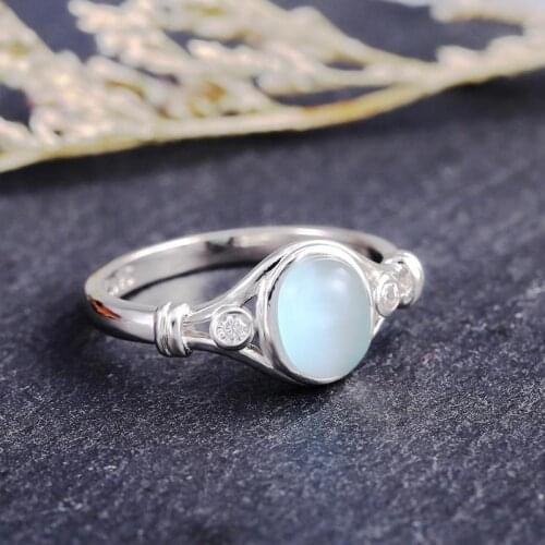 Finger Rings Charm Moonstone Rings Victorian Style Round Female Ring Fashion Jewelry Gift for Wife Women Party