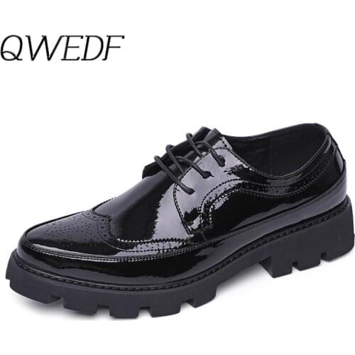2019 New Fashion Men Business Dress Shoes Genuine Leather Brock Retro Gentleman Shoes Formal Carved Bullock Shoes Men W1-60