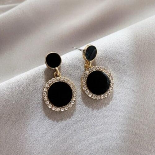 New Alloy Geometric Ladies Crystal Pendant Earrings Black Circle Earrings Retro Fashion Baroque Personality Female Earrings