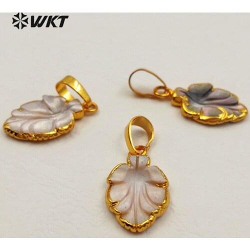 WT-P1252 WKT Wholesale New Coming Strawberry Shape For Lady Jewelry Natural Shell Fashionable Necklace Pendant