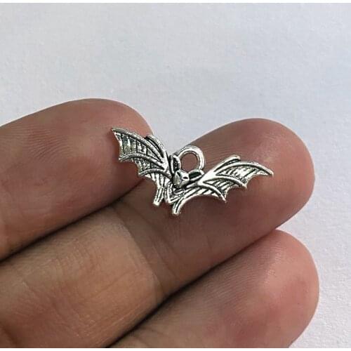 20pcs 21x9mm Bloodsucking Bat Charms Pendants Antique Silver Color Jewelry For DIY Making Handmade Necklace Bracelet Accessories
