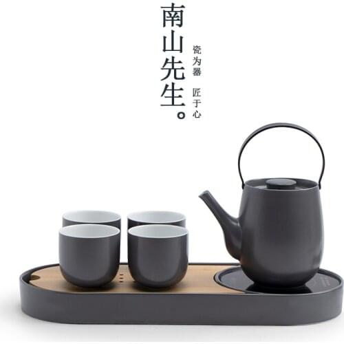 Chinese Black Tea Set Aesthetic Ceramic Teaware Kung Fu Tea Set Gift Box Portable Juegos De Vajilla Dinnerware Sets BG50TS