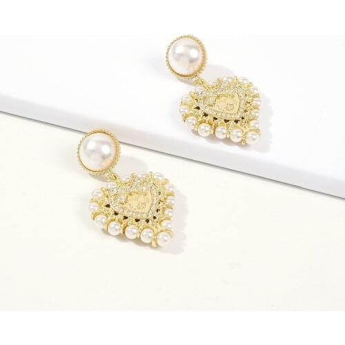 Hot-Selling Imitation Pearl Earrings, Love Style Temperament Alloy Earrings, Rhinestone Sweet Ins Earrings