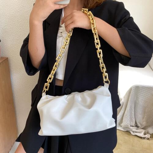Petscog Women's Clutches On A Chain