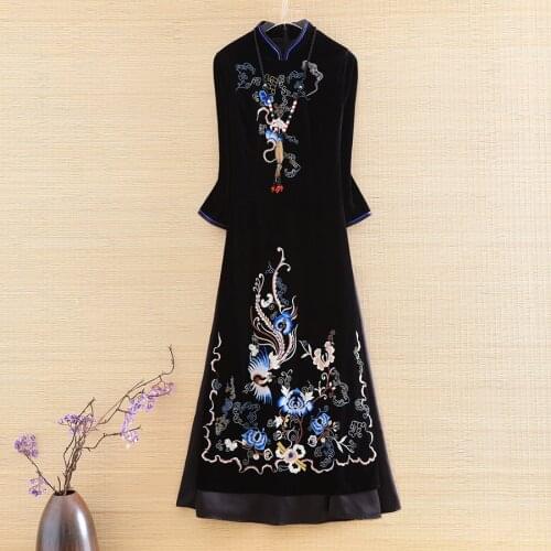 Embro mill new autumn women velvet dress ethnic style Retro elegant lady embroidery Slim black party Cheongsam dress S-3XL