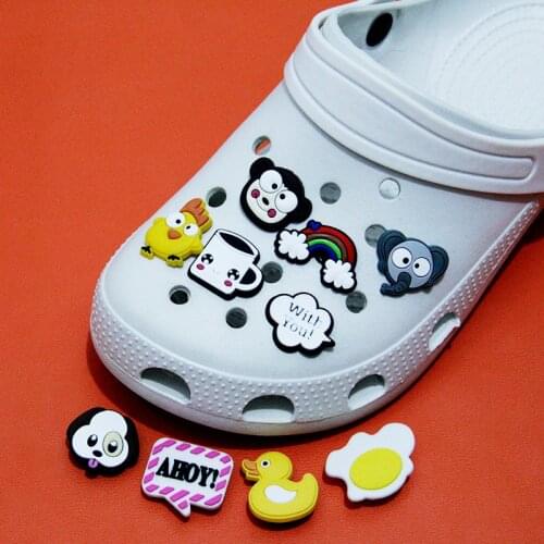 Single Sale 1 Piece Of Animal PVC Shoes Charm Shoe Buckle Accessories Cute Pug Shoes Decorated Crocodile Gibbs Kids Party X-mas