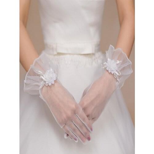 2019 Hot sale without fingers White Lace Appliques Wedding gloves for the bride Fast delivery luva de noiva Wedding accessories