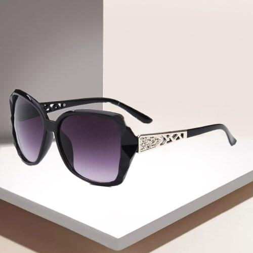 2020 Classic Oversized Sunglasses Women Brand Designer Ladies Sun Glasses Driving Vintage UV400 Glasses Feminino