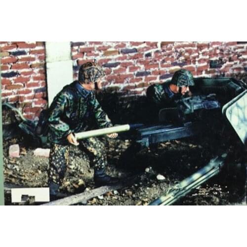 1/35 Resin Figure Model Kit Unassambled Unpainted 681(NO The gun)