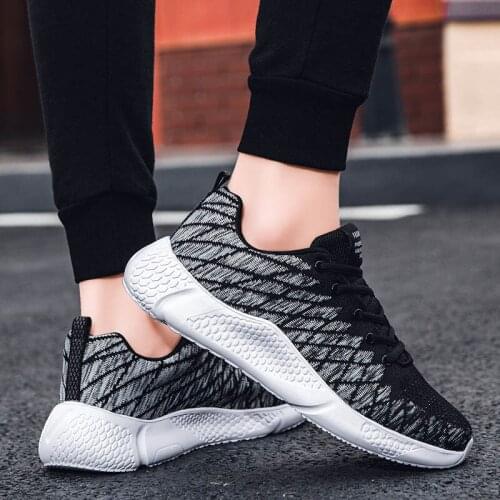 2020 New Summer Men Shoes Mesh Breathable Mens Casual Shoes Comfortable Fashion Lightweight Moccasins Men Sneakers Size 39-48