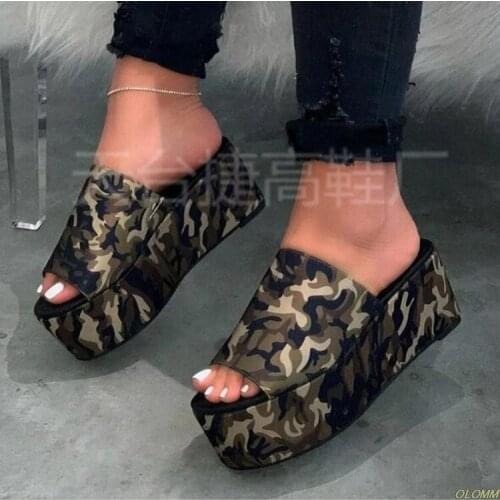 Summer new hot women high-heeled flat non-slip beach slippers waterproof platform durable sandals outdoor beach flip flop MS