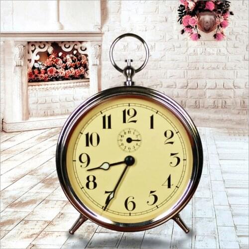 New European Simple Metal Retro Table Clock Home Decoration Living Room Bedroom Bedside Alarm Clock Snooze Desk Table Watch Gift