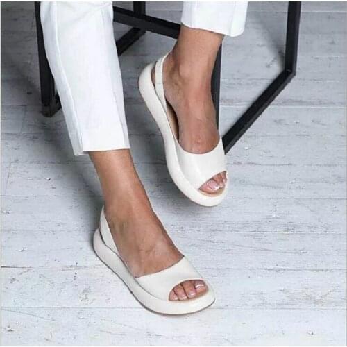 New Women Sandals Fashion Bohemia Roman Sandals Comfortable Rubber Flat Sandals Casual Slip On Peep Toe Beach for Women Shoes