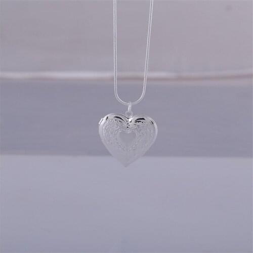 Trendy Wholesale Alloy Heart Necklace Locket Photo Pendant Wedding Jewelry Gifts