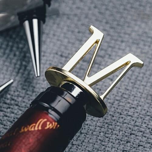 Personalized Letter Wine Stoppers Preservation Reusable Wine Bottle Saver Golden Metal Sealing Preserver Caps Wine Accessories