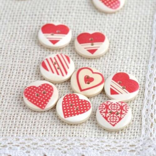 2 Holes red heart painted Round natural Wood buttons Sewing Scrapbooking Crafts 50pcs 20mm XD5410-2X