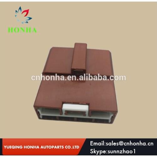 Free shipping 7pin auto wiring electric plastic wiring cable connector 6950-1030 for sumitomo